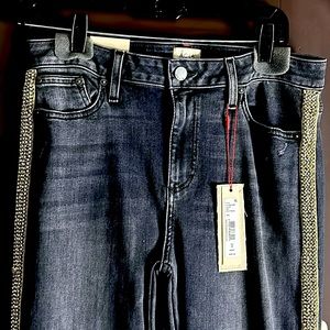 Brand New Alice and Olivia size 32 Black Magic AO.LA by Alice + Olivia You Look